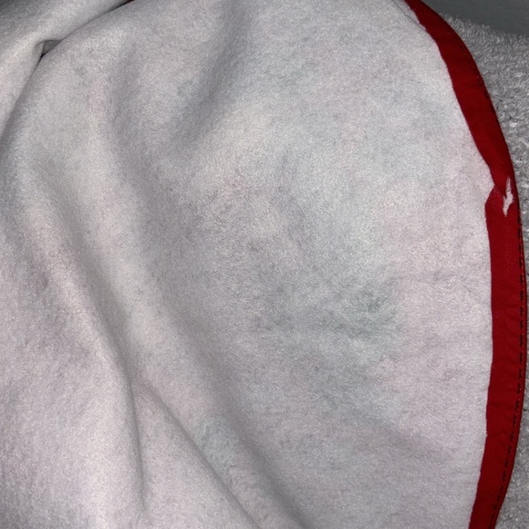 NWOT Hand crafted made Christmas tree skirt from pattern ~21” x 9” x42” half - Picture 9 of 10